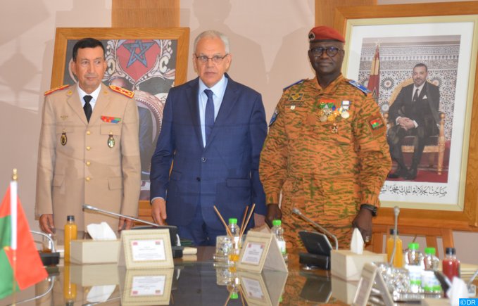 Le ministre burkinabè de la Défense conduit une importante délégation militaire au Maroc