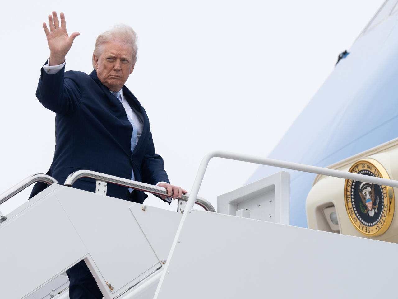 Trump évoque des « négociations » avec des responsables iraniens