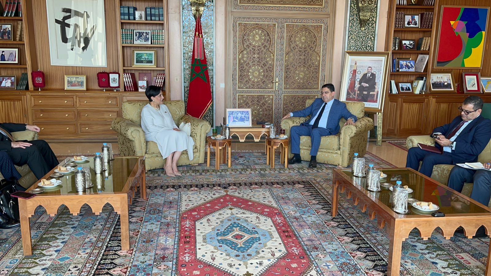 En vidéo – M. Bourita reçoit son homologue équatorienne, arrivée à la tête d&rsquo;une importante délégation économique