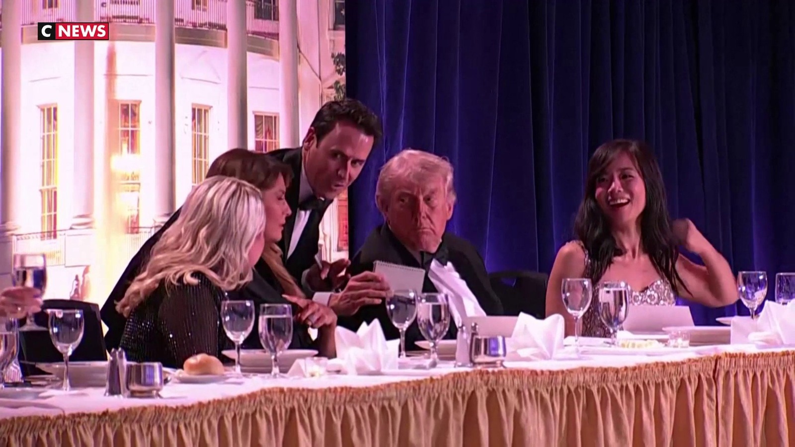 Tirs au gala annuel de la presse à Washington: Trump était probablement la cible (procureur général par intérim des États-Unis)