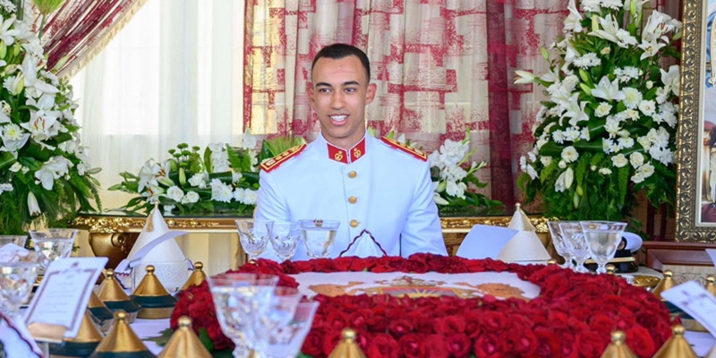 SAR le Prince Héritier Moulay El Hassan préside le déjeuner offert par SM le Roi à l’occasion du 70e anniversaire des FAR