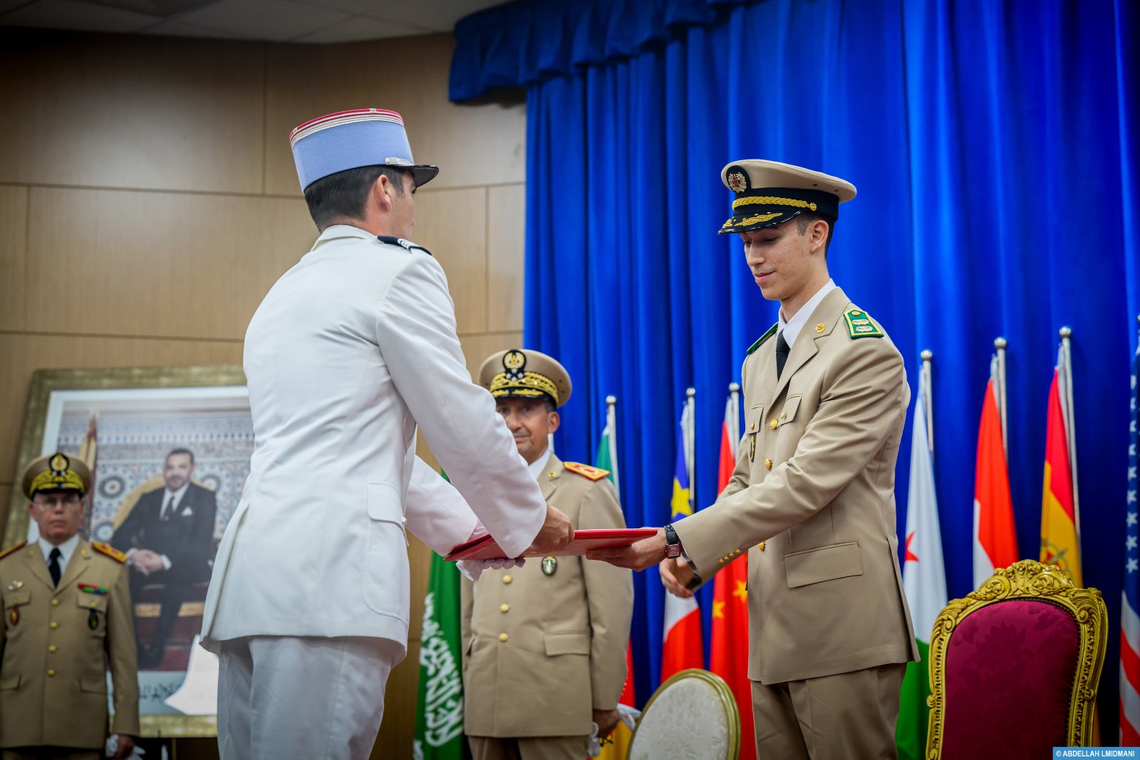 SAR le Prince Héritier Moulay El Hassan préside la cérémonie de sortie de la 26e promotion du Cours Supérieur de Défense et de la 60e promotion du Cours Etat-Major