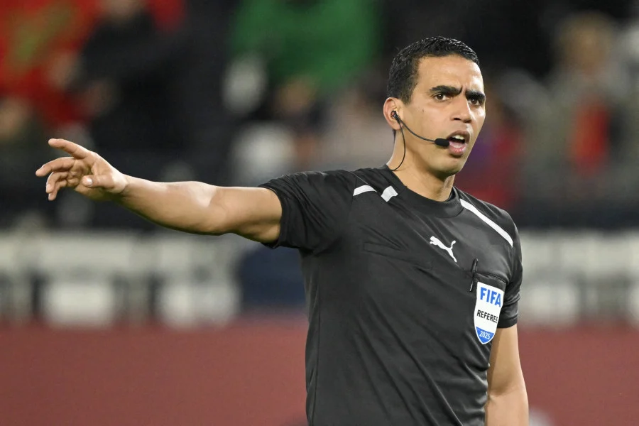 كأس العالم 2026..طاقم تحكيم مغربي يقود مواجهة ألمانيا وكوراساو