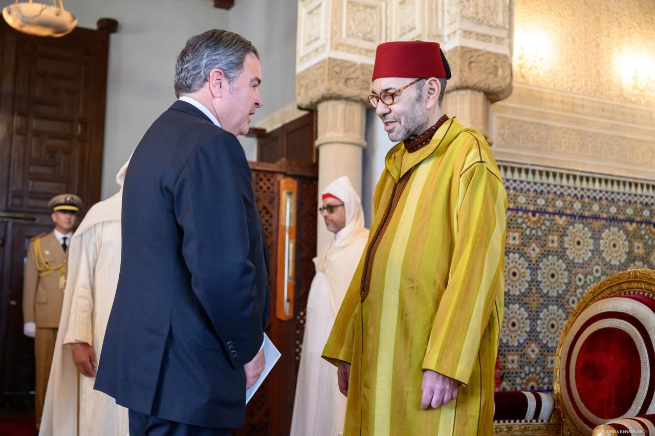SM le Roi reçoit à Rabat plusieurs ambassadeurs étrangers